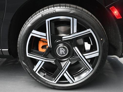 Black Diamond 2026 Rolls-Royce Cullinan BADGE