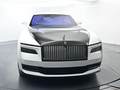 2025 Rolls-Royce Spectre 