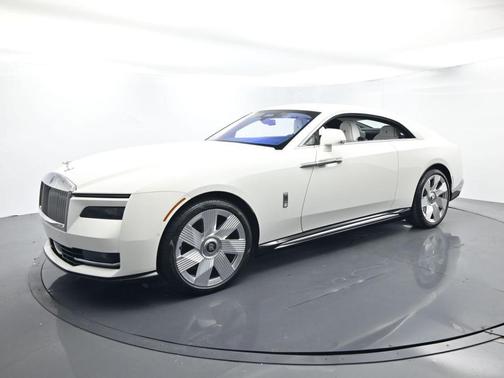 English White 2025 Rolls-Royce Spectre