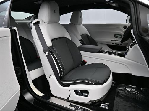 2024 Rolls-Royce Spectre 