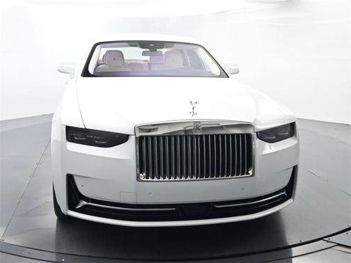 2025 Rolls-Royce Ghost 