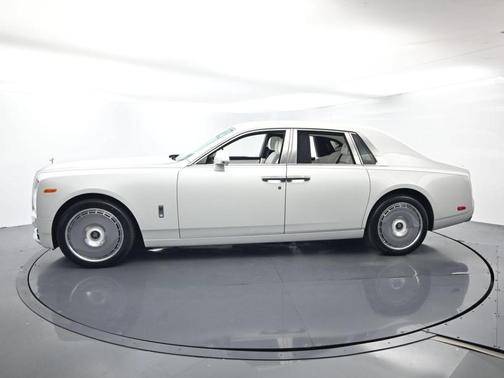 Andalusian White 2027 Rolls-Royce Phantom