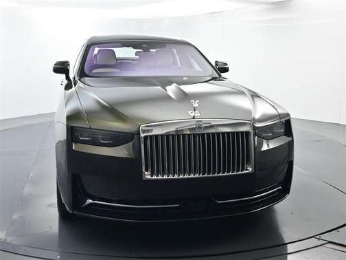 2025 Rolls-Royce Ghost 