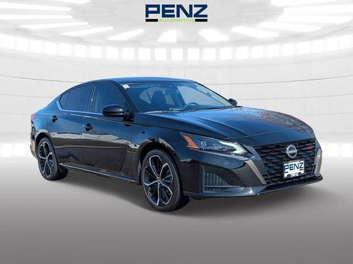 2025 Nissan Altima SR