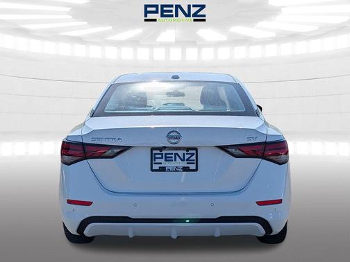 Cloud White 2022 Nissan Sentra SV