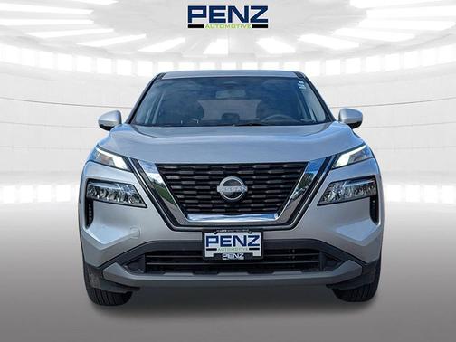 Brilliant Silver Metallic 2023 Nissan Rogue SV