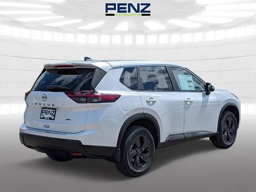 Everest White P 2026 Nissan Rogue SV