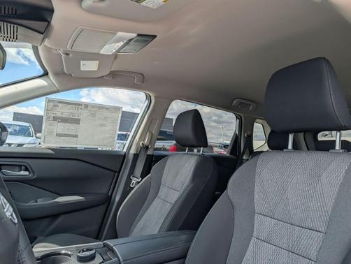 Everest White P 2026 Nissan Rogue SV