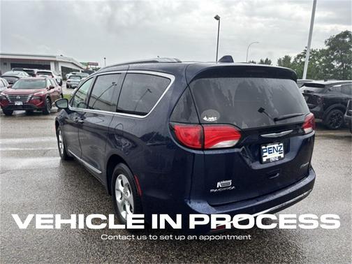 2018 Chrysler Pacifica Hybrid Touring L