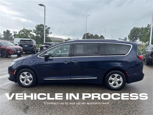 2018 Chrysler Pacifica Hybrid Touring L