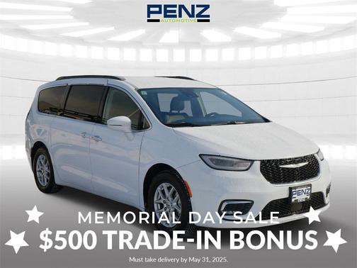 2022 Chrysler Pacifica Touring-L