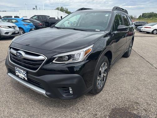 Crystal Black Silica 2022 Subaru Outback Limited XT