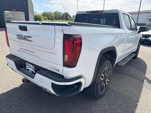 Summit White 2023 GMC Sierra 1500 AT4