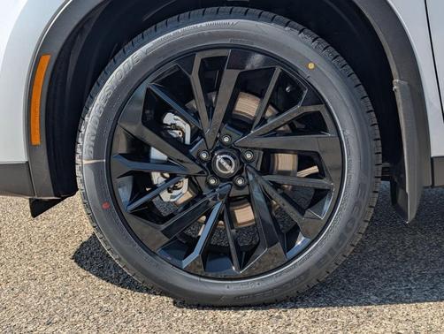 Alpine Frost 2026 Nissan Rogue Plug-In Hybrid SL