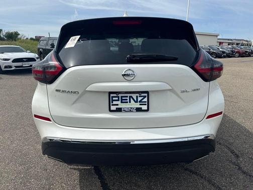 White 2019 Nissan Murano SL