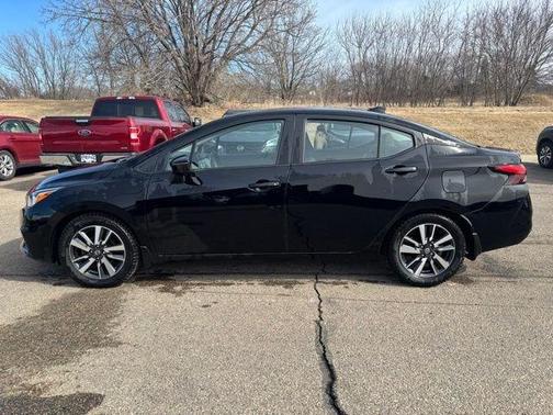 2021 Nissan Versa 1.6 SV