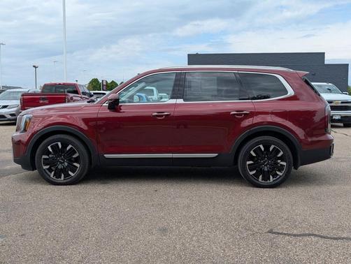 Red 2023 Kia Telluride SX