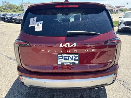 Red 2023 Kia Telluride SX
