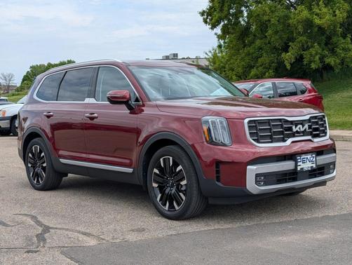 Red 2023 Kia Telluride SX