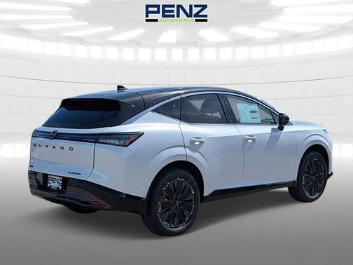 White / Black 2026 Nissan Murano Platinum