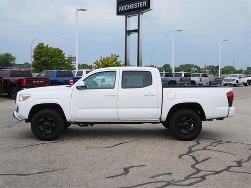 2022 Toyota Tacoma SR
