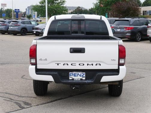 2022 Toyota Tacoma SR