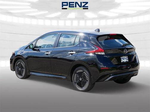 2023 Nissan Leaf SV PLUS