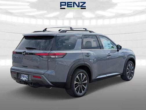 Boulder Gray Metallic 2026 Nissan Pathfinder Platinum