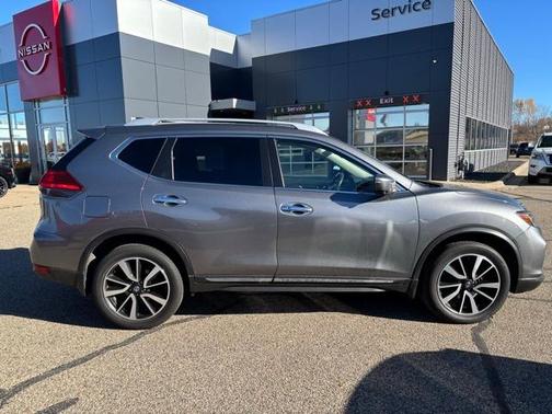 2017 Nissan Rogue SL