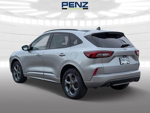 Carbonized Gray Metallic 2023 Ford Escape ST-Line