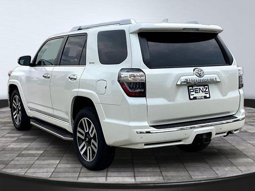 Blizzard Pearl 2019 Toyota 4Runner Limited