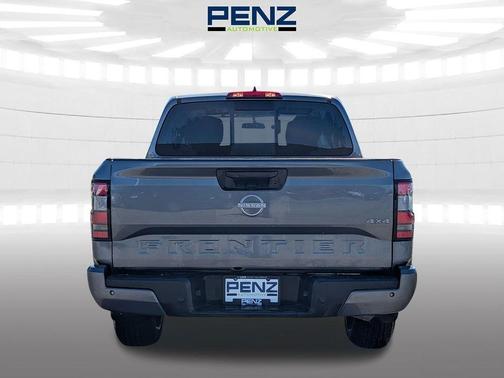 Gun Metallic 2025 Nissan Frontier SV