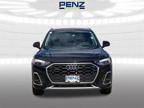 2023 Audi Q5 45 S line quattro Premium