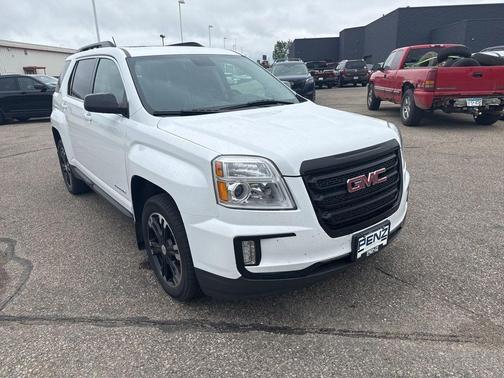 Summit White 2017 GMC Terrain SLT