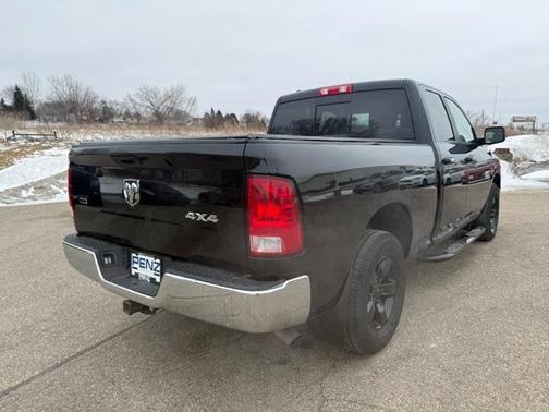 2016 RAM 1500 SLT