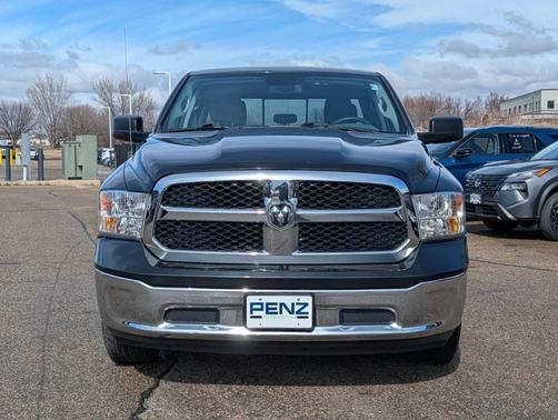 2016 RAM 1500 SLT