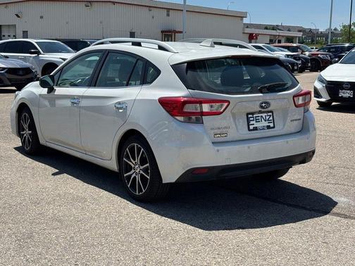 Crystal White Pearl 2019 Subaru Impreza 2.0i Limited