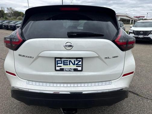 White 2019 Nissan Murano SL