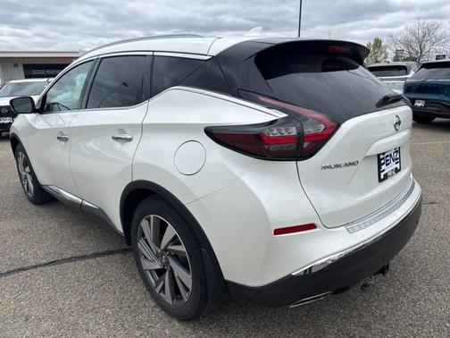 White 2019 Nissan Murano SL