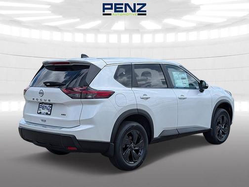 Everest White P 2026 Nissan Rogue SV