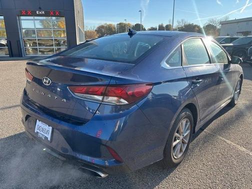 2018 Hyundai SONATA SE