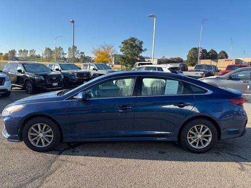 2018 Hyundai SONATA SE