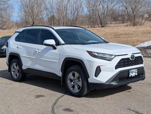 2022 Toyota RAV4 XLE
