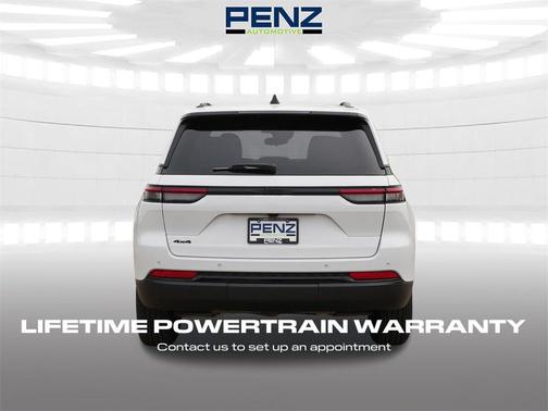 2024 Jeep Grand Cherokee Laredo