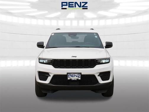 2024 Jeep Grand Cherokee Laredo