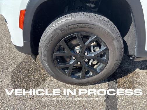 2024 Jeep Grand Cherokee Laredo
