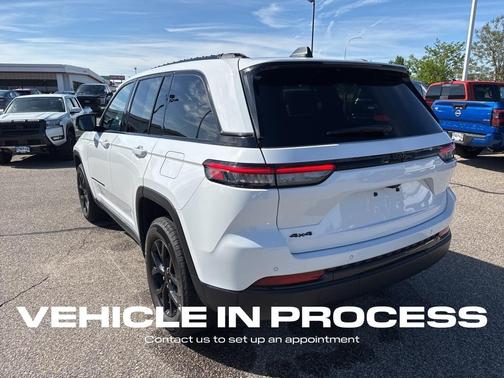 2024 Jeep Grand Cherokee Laredo