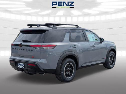 Boulder Gray Metallic 2026 Nissan Pathfinder Rock Creek