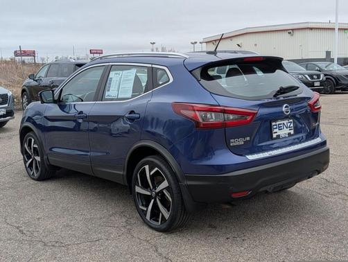 2022 Nissan Rogue Sport SL