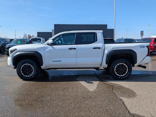 2024 Toyota Tacoma TRD Off Road